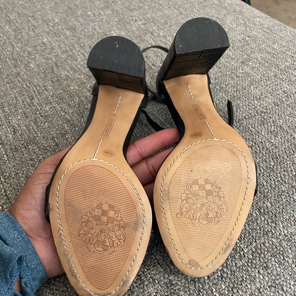 Heels - Picture 5 of 6